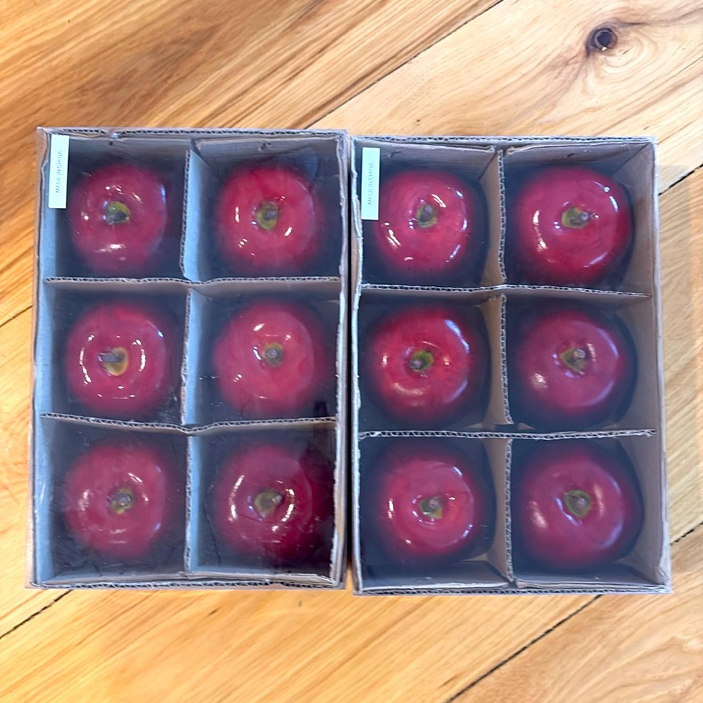 Decorative apples